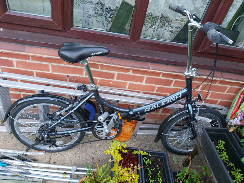 raleigh evo7sp folding bike